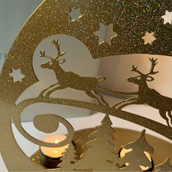Partylite Reindeer Sleigh Candle Holder. Sparkly gold. Takes 3 tealights. - Picture 5 of 8